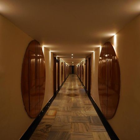 Hotel Grand Nagarjuna By Konark Hotels Guntūr Buitenkant foto