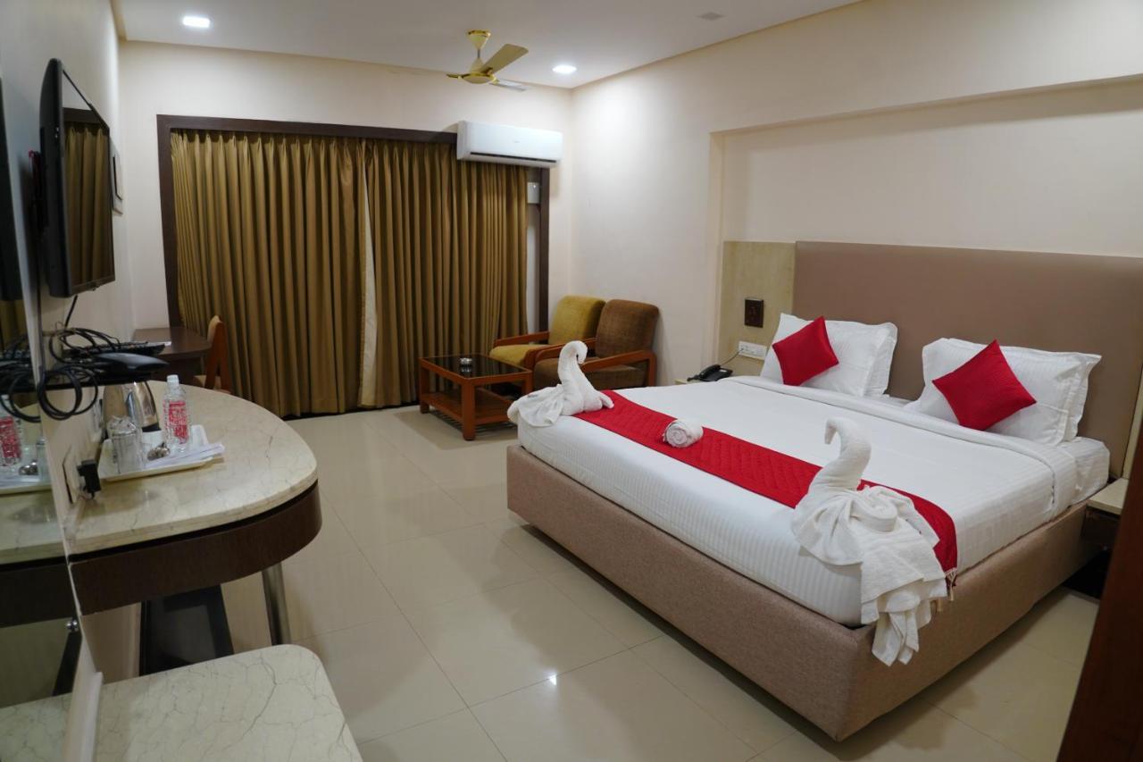 Hotel Grand Nagarjuna By Konark Hotels Guntūr Buitenkant foto