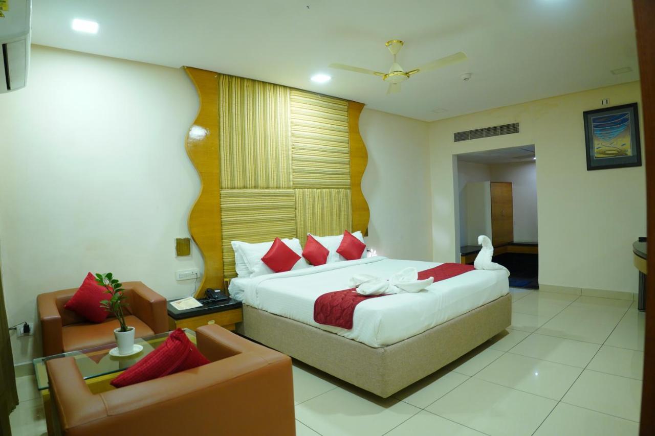 Hotel Grand Nagarjuna By Konark Hotels Guntūr Buitenkant foto