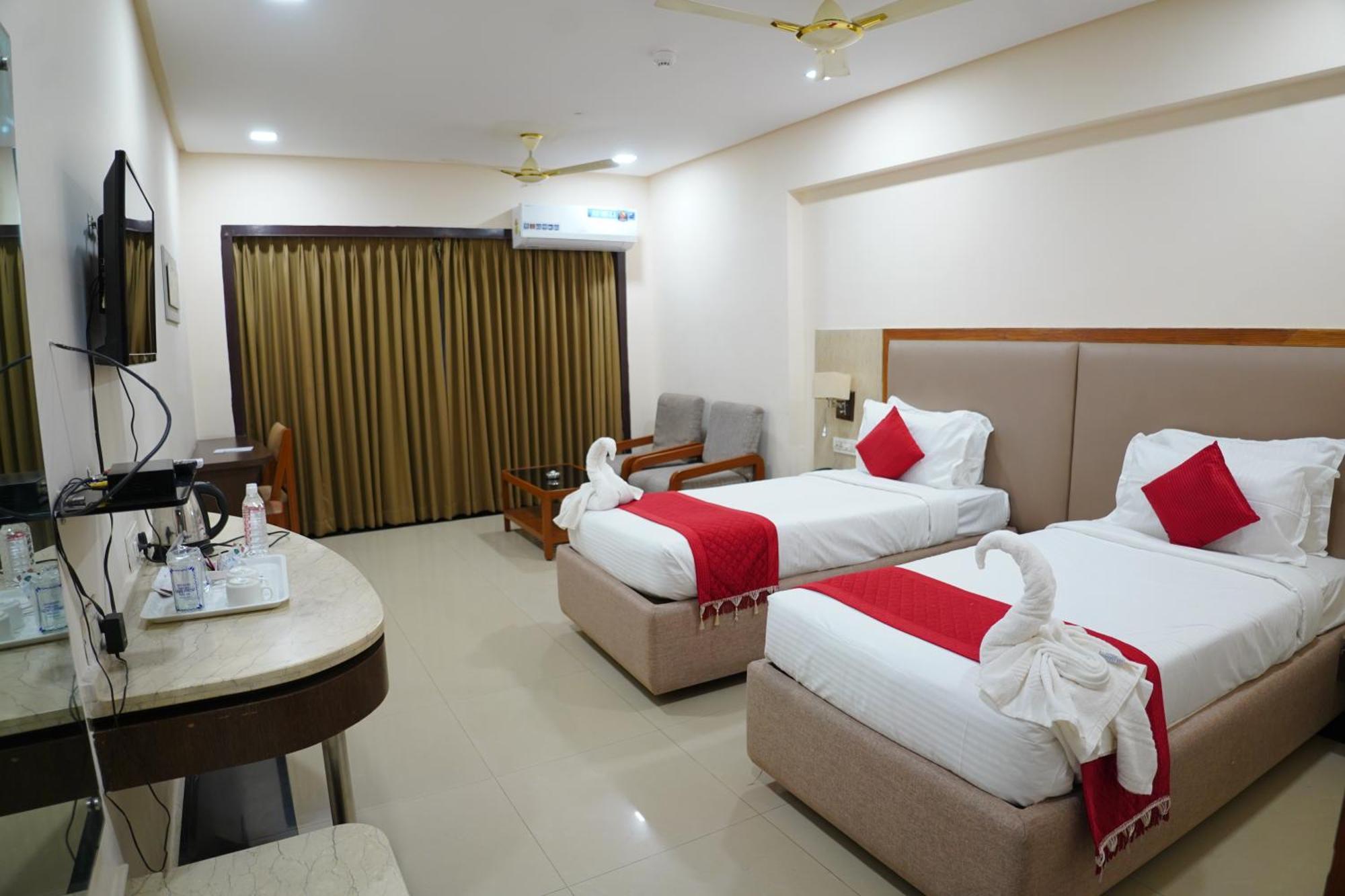 Hotel Grand Nagarjuna By Konark Hotels Guntūr Buitenkant foto