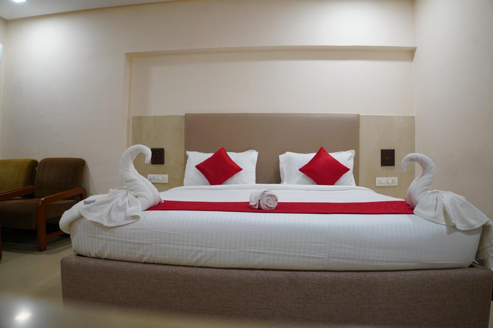 Hotel Grand Nagarjuna By Konark Hotels Guntūr Buitenkant foto